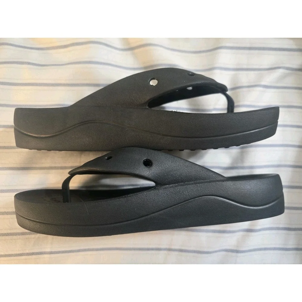 Crocs Baya II Flip Black Flip Flop Slippers W7